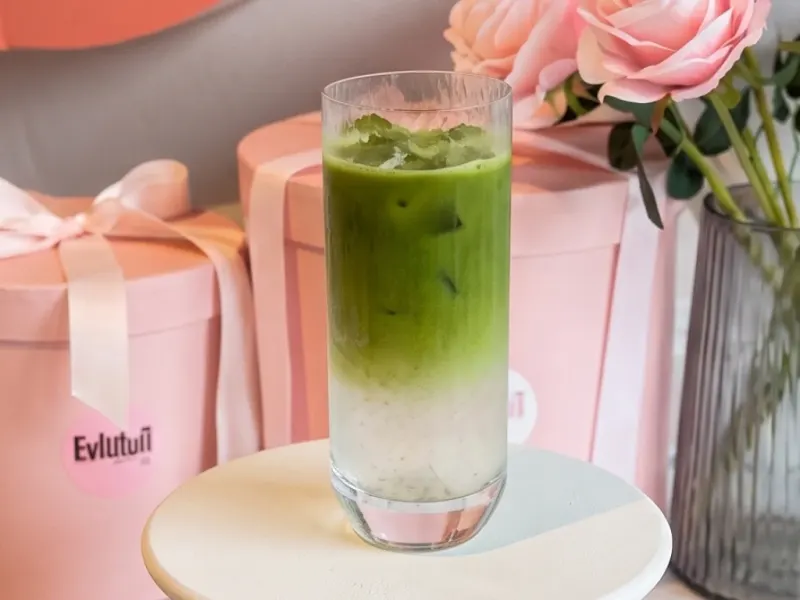 Matcha Tonic