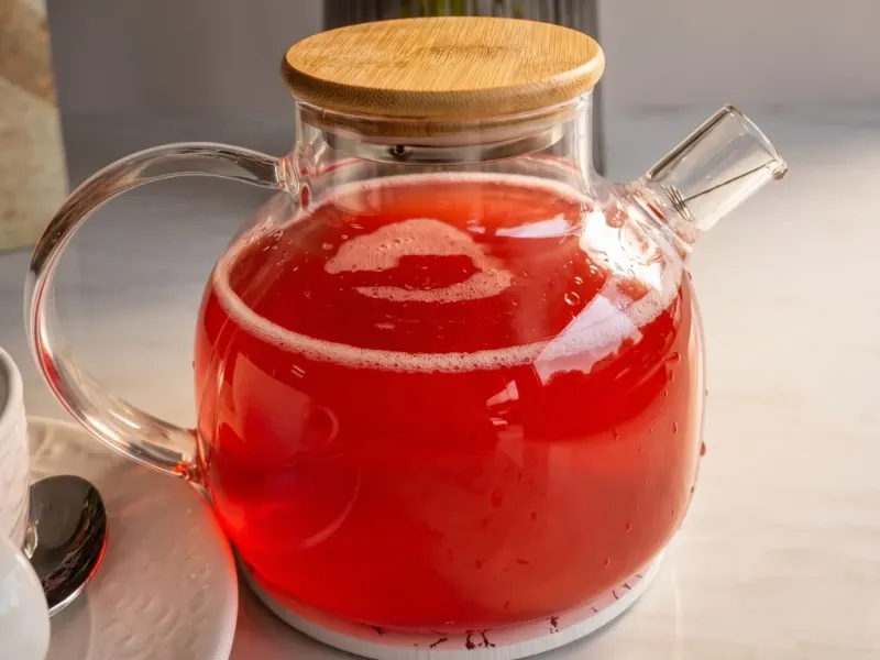 Strawberry & Hibiscus Tea